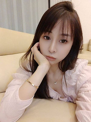 穿越到自己写的PO里