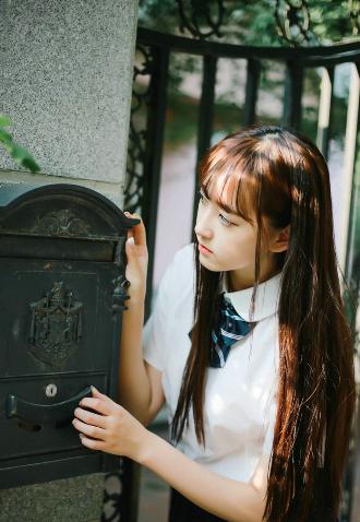 善良的女秘书的目的